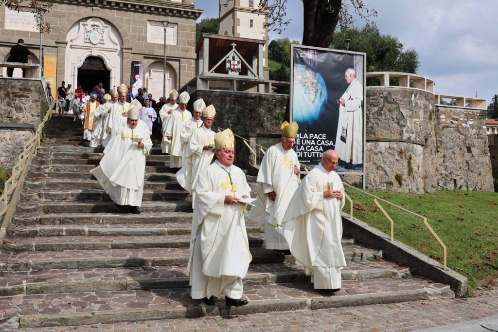 Vescovi di Lombardia, visita a Sotto il Monte nel segno del dialogo 12 - Santuario Papa Giovanni XXIII
