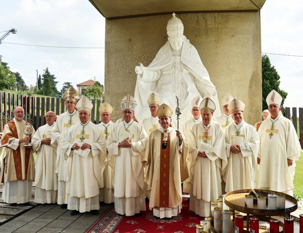 Vescovi di Lombardia, visita a Sotto il Monte nel segno del dialogo 7 - Santuario Papa Giovanni XXIII