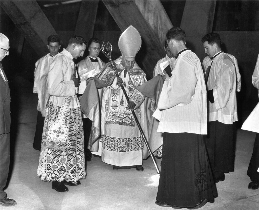 Papa Giovanni XXIII e il suo forte legame con la nascita dell'Unitalsi 1 - Santuario Papa Giovanni XXIII